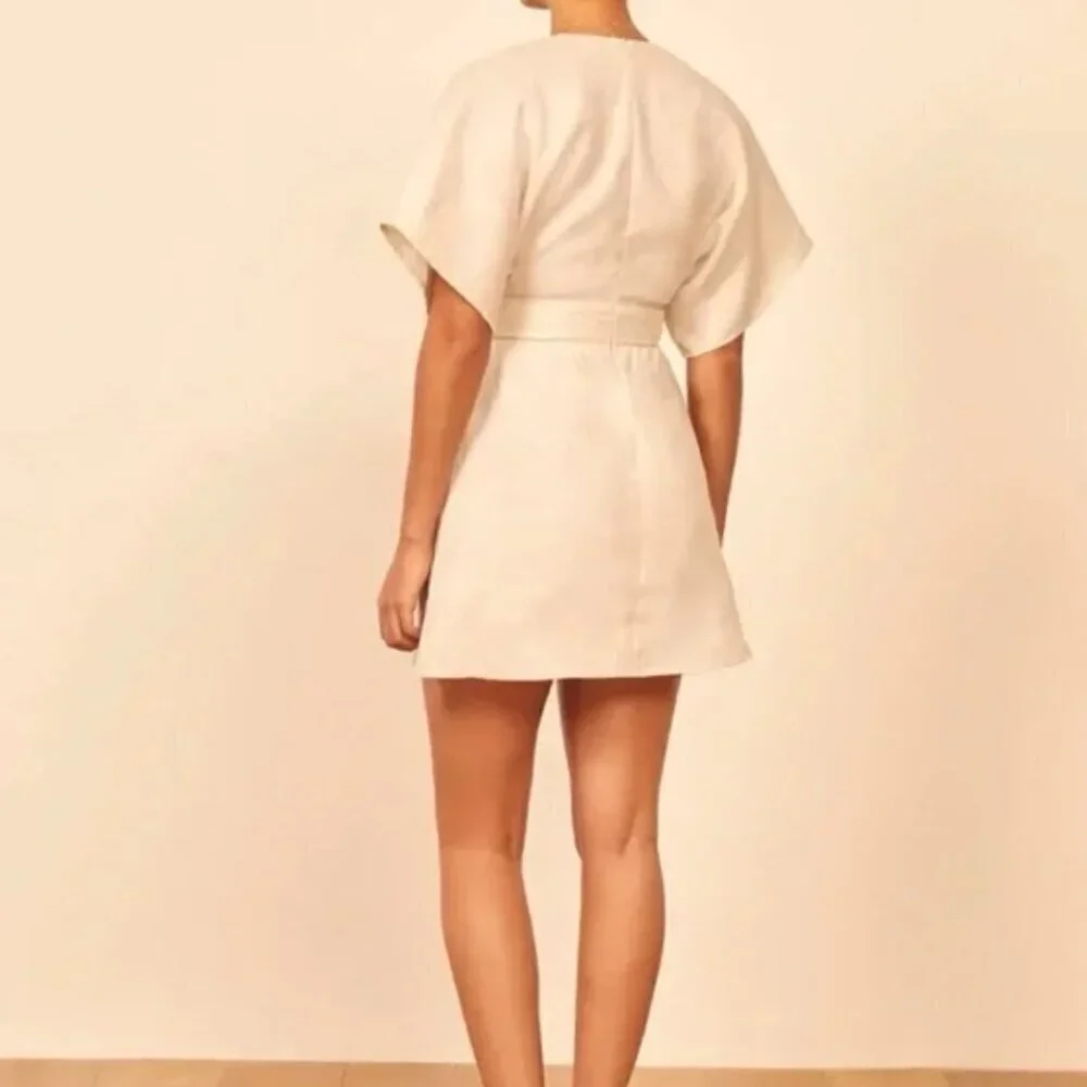 NWT Reformation Ty Kimono Linen Abalone Shell Button Cream Mini Dress Size 2